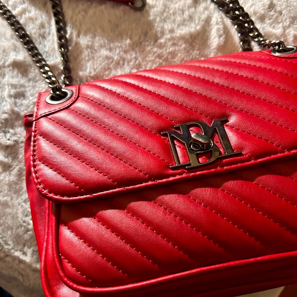Badgly Mischa New red quilted with gun metal ❤️